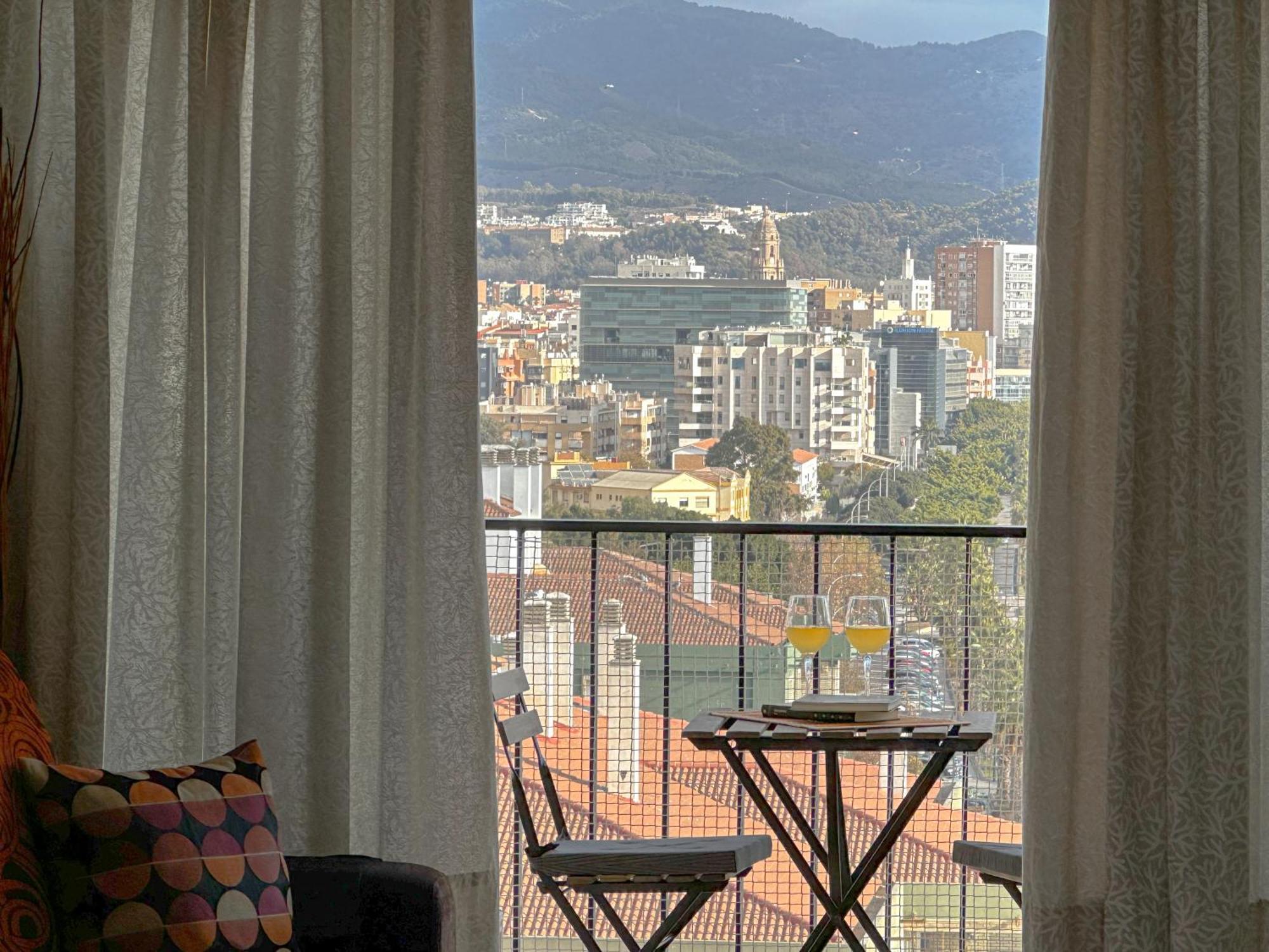 Apartamento Mirador Del Mediterraneo มาลากา ภายนอก รูปภาพ